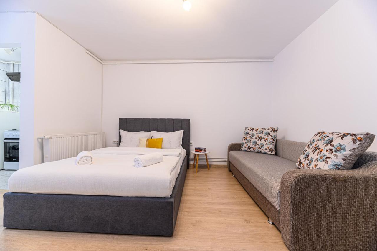Jad - Family - Studios - Soarelui 8 Brašov Exteriér fotografie